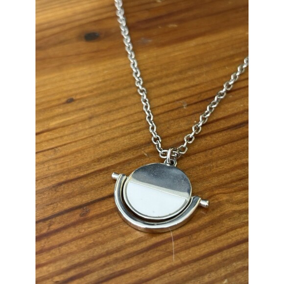 Popsugar Exclusive Baublebar Snowfall Silver Pendant Necklace 28" Long - Picture 4 of 4